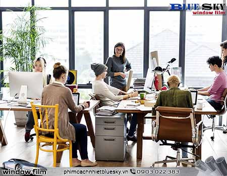 Dán phim cách nhiệt văn phòng chống nóng 90%, ngăn tia cực tím 99,9%
